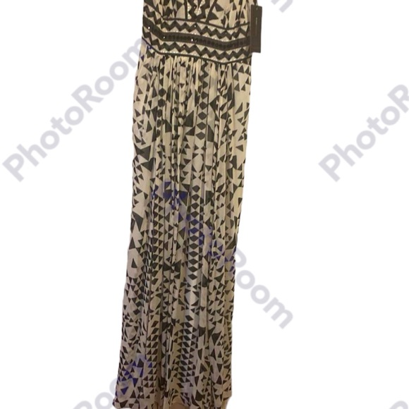 NWT BCBG Sequins V-Neck Maxi Dress Size 2 - Picture 2 of 7